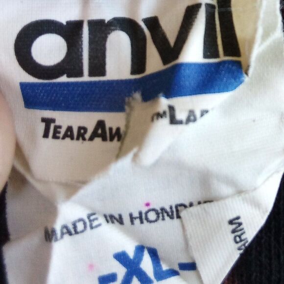 The Hunger Games 2012 Movie T-Shirt - Picture 4 of 9